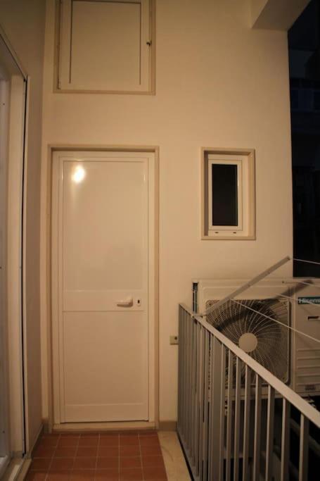 Apartamento La Casa Di Beba Bari Exterior foto