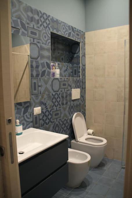 Apartamento La Casa Di Beba Bari Exterior foto